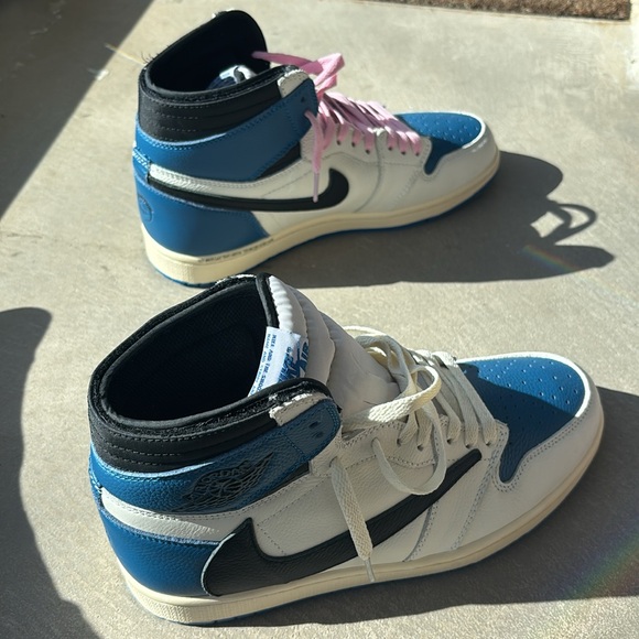 Men’s Air Jordan 1 Retro High OG SP Fragment x Travis Scott size 9.5